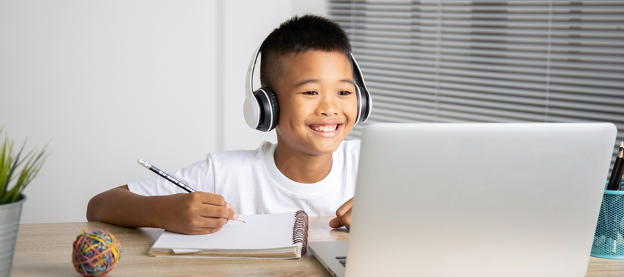 ELA Tutors: What They Do & How They Help You - UpReach Learning